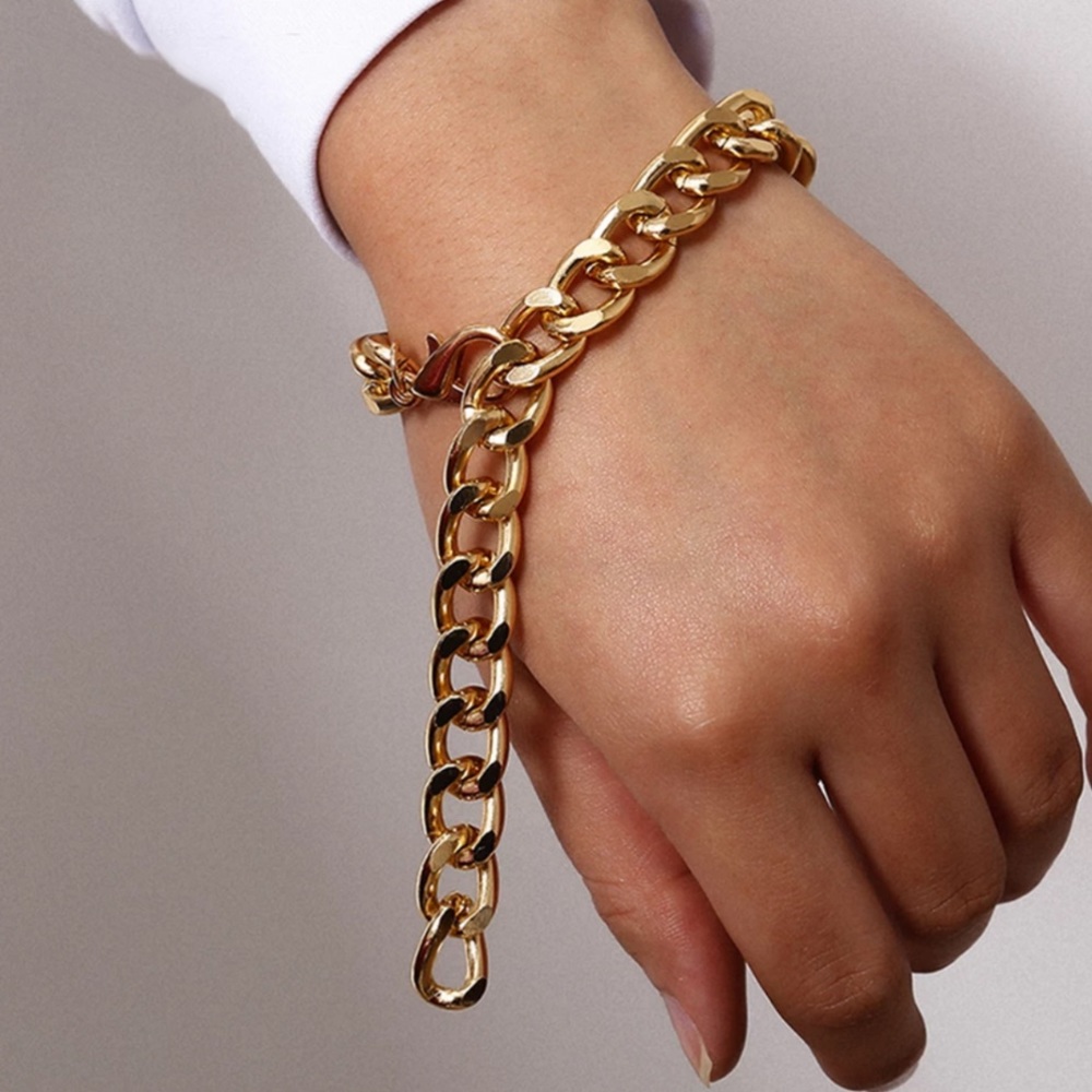 ✨✨Cuban Lariat Bracelet ✨✨